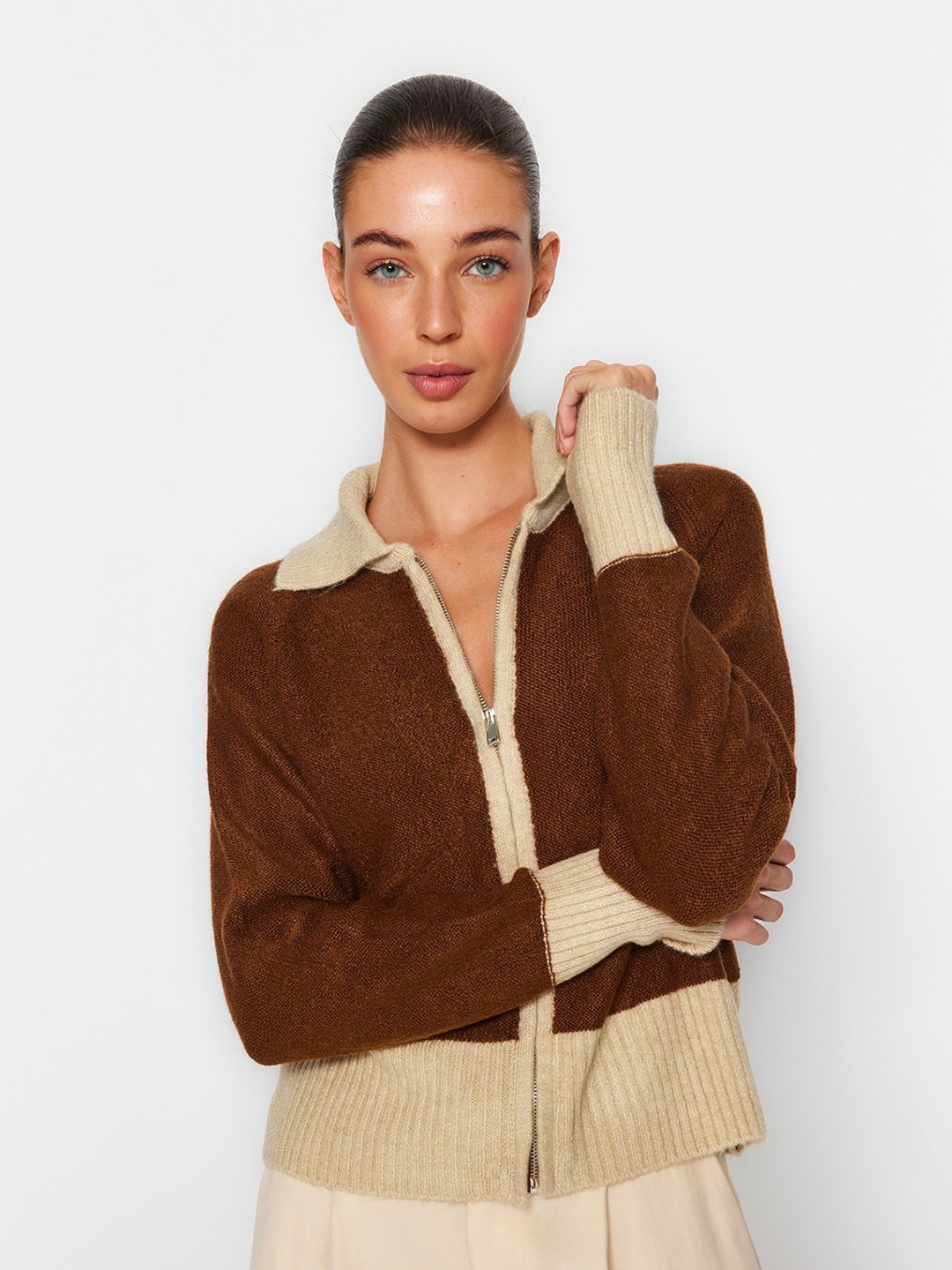 

Trendyol Colourblocked Front-Open Sweater, Beige
