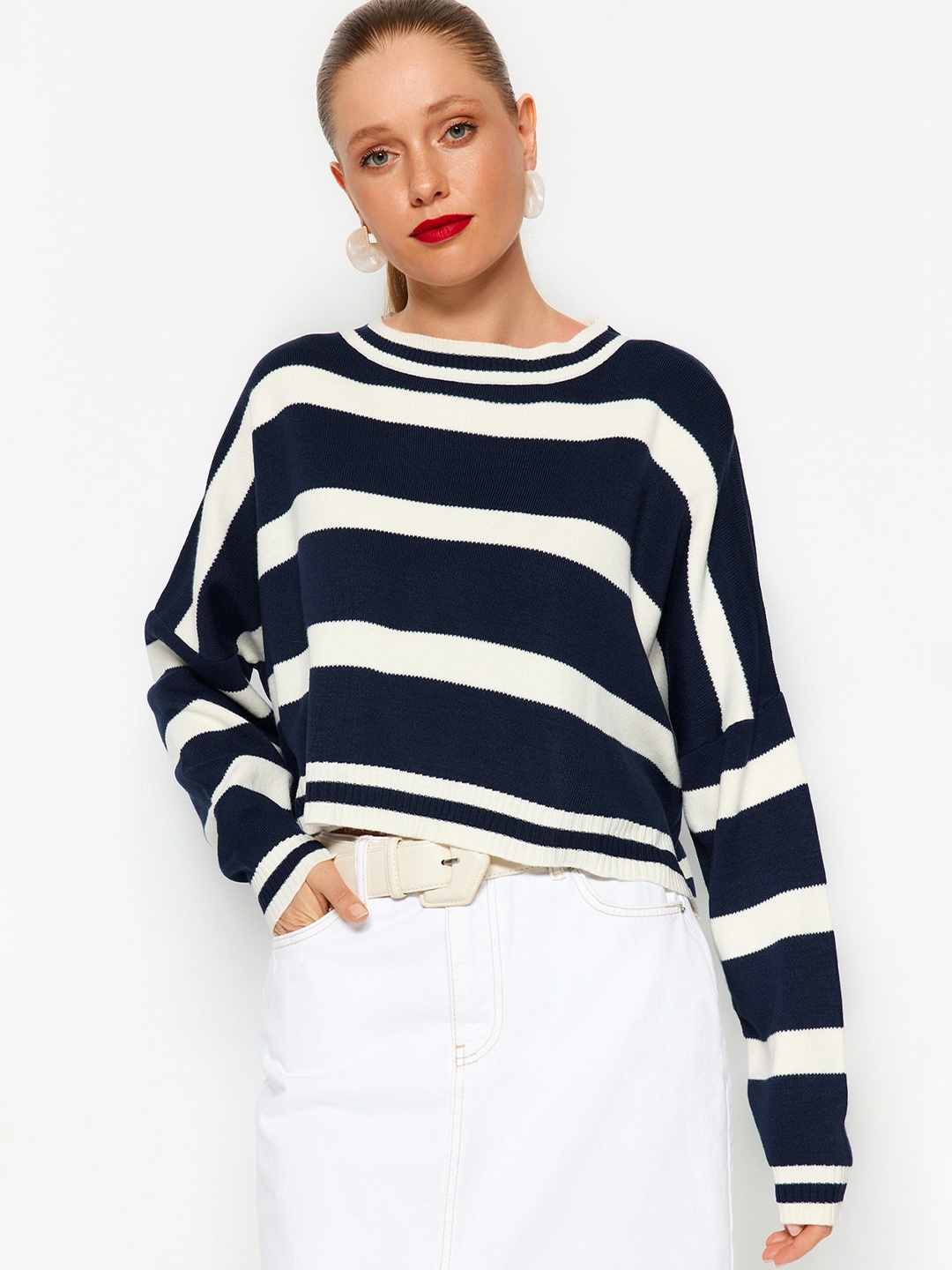 

Trendyol Striped Boat Neck Acrylic Pullover, Navy blue