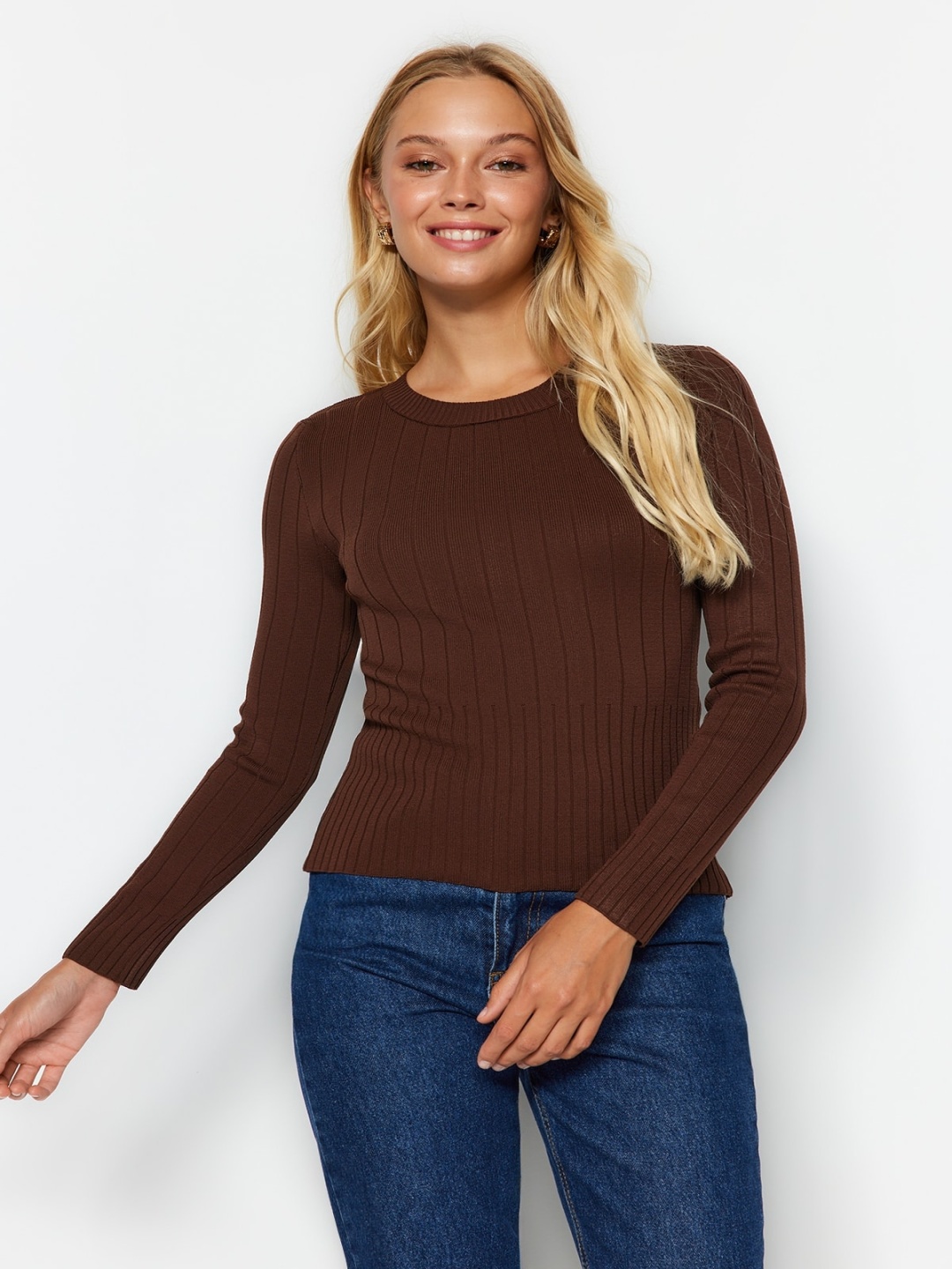 

Trendyol Ribbed Round Neck Long Sleeve Pullover Sweaters, Brown