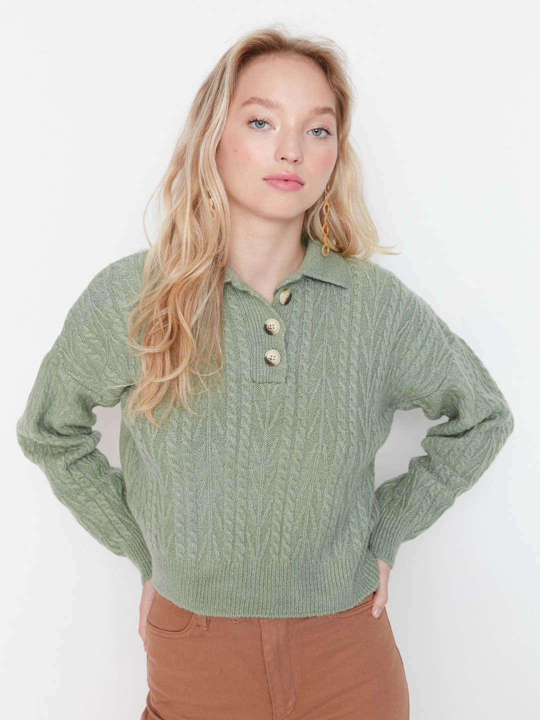 

Trendyol Spread Collar Cable Knit Crop Pullover, Green