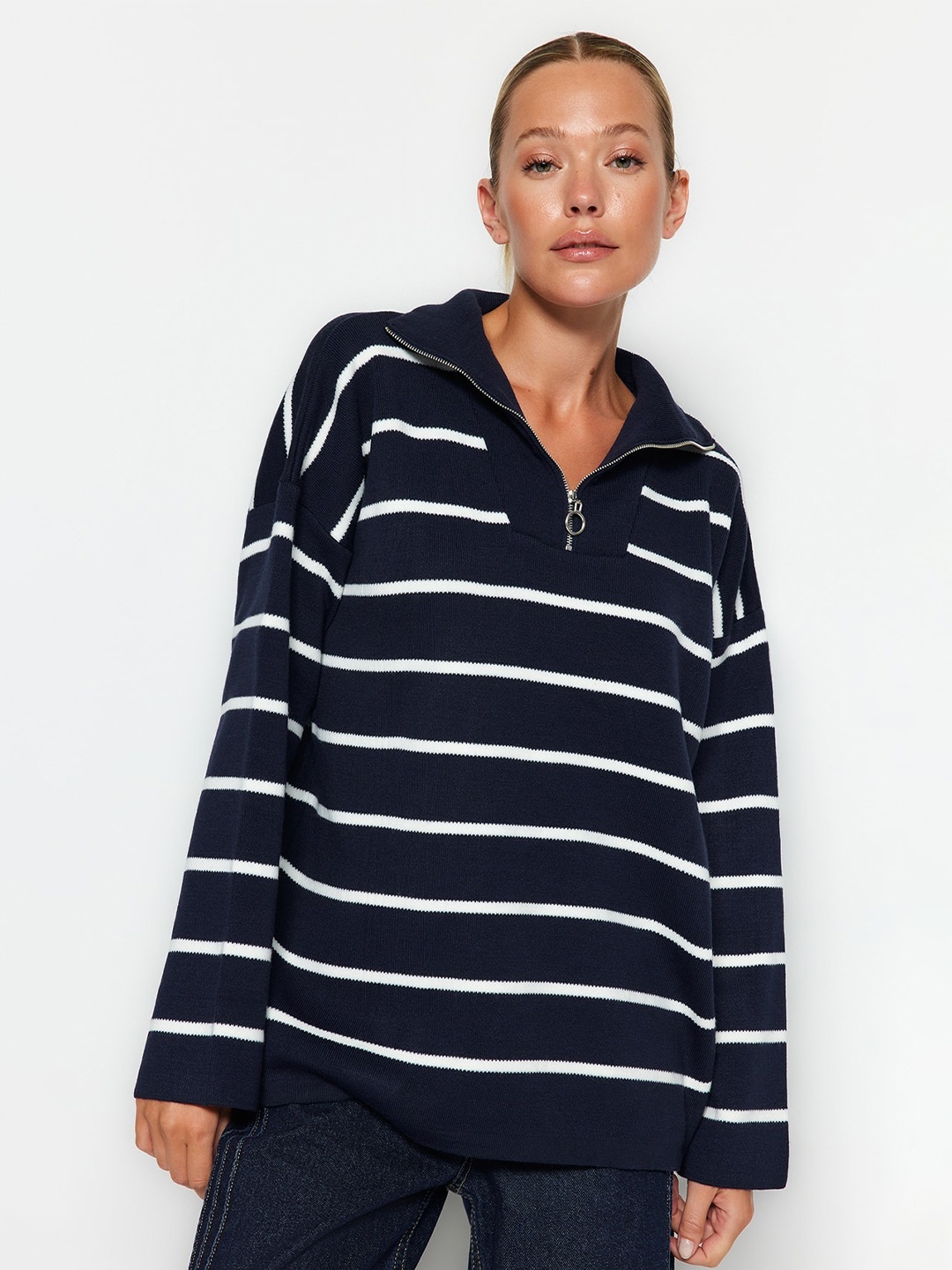 

Trendyol Striped Long Sleeves Acrylic Pullover, Navy blue