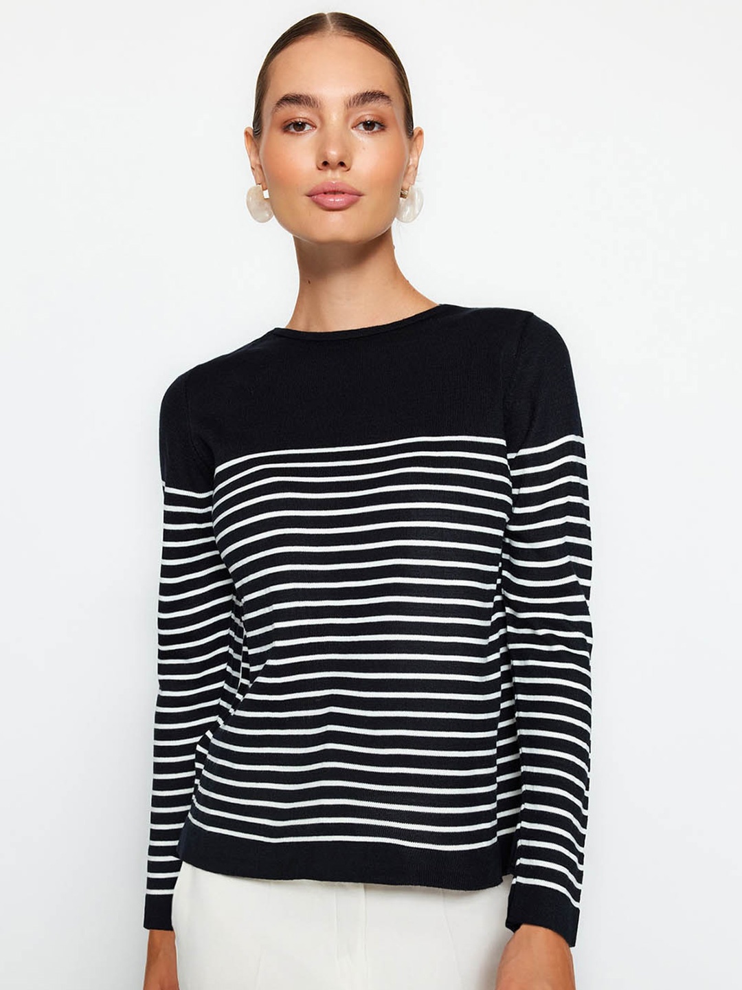 

Trendyol Striped Round Neck Pullover, Black