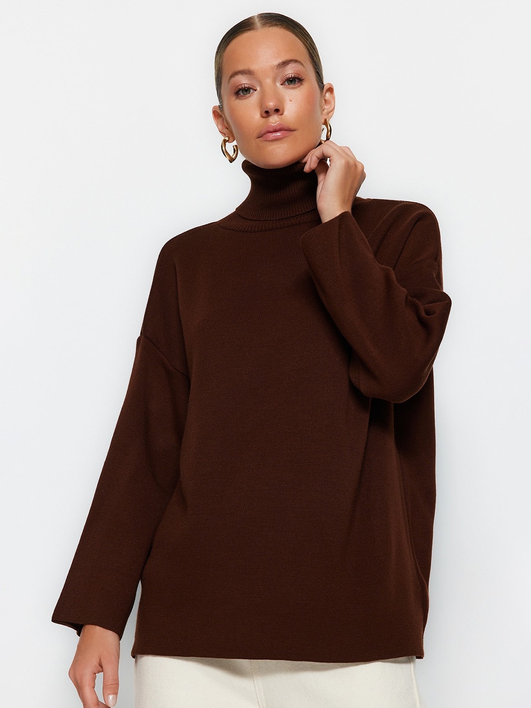 

Trendyol Turtle Neck Long Sleeves Acrylic Pullover, Brown