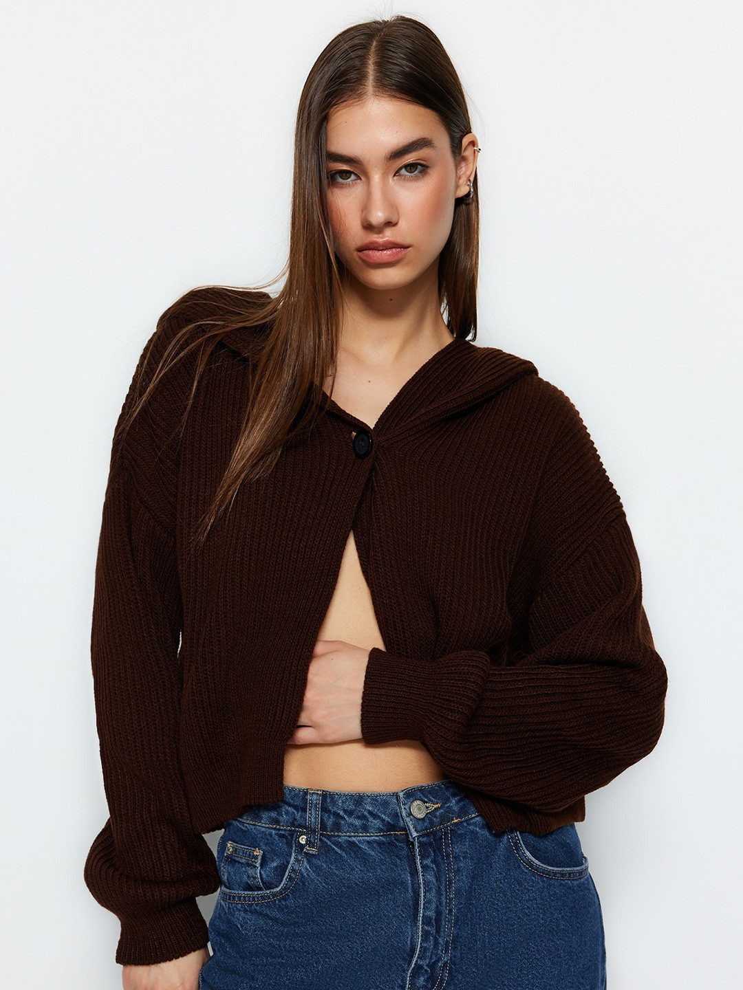 

Trendyol Hooded Ribbed Front-Open Acrylic Sweater, Brown