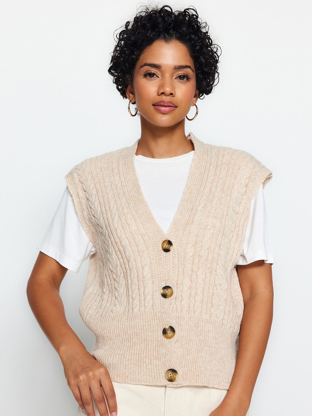 

Trendyol V- Neck Cable Knit Sweater Vest, Beige