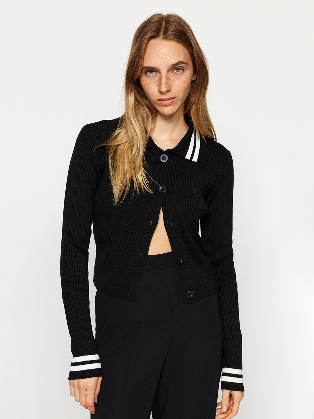 

Trendyol Ribbed Acrylic Cardigan Sweater, Black