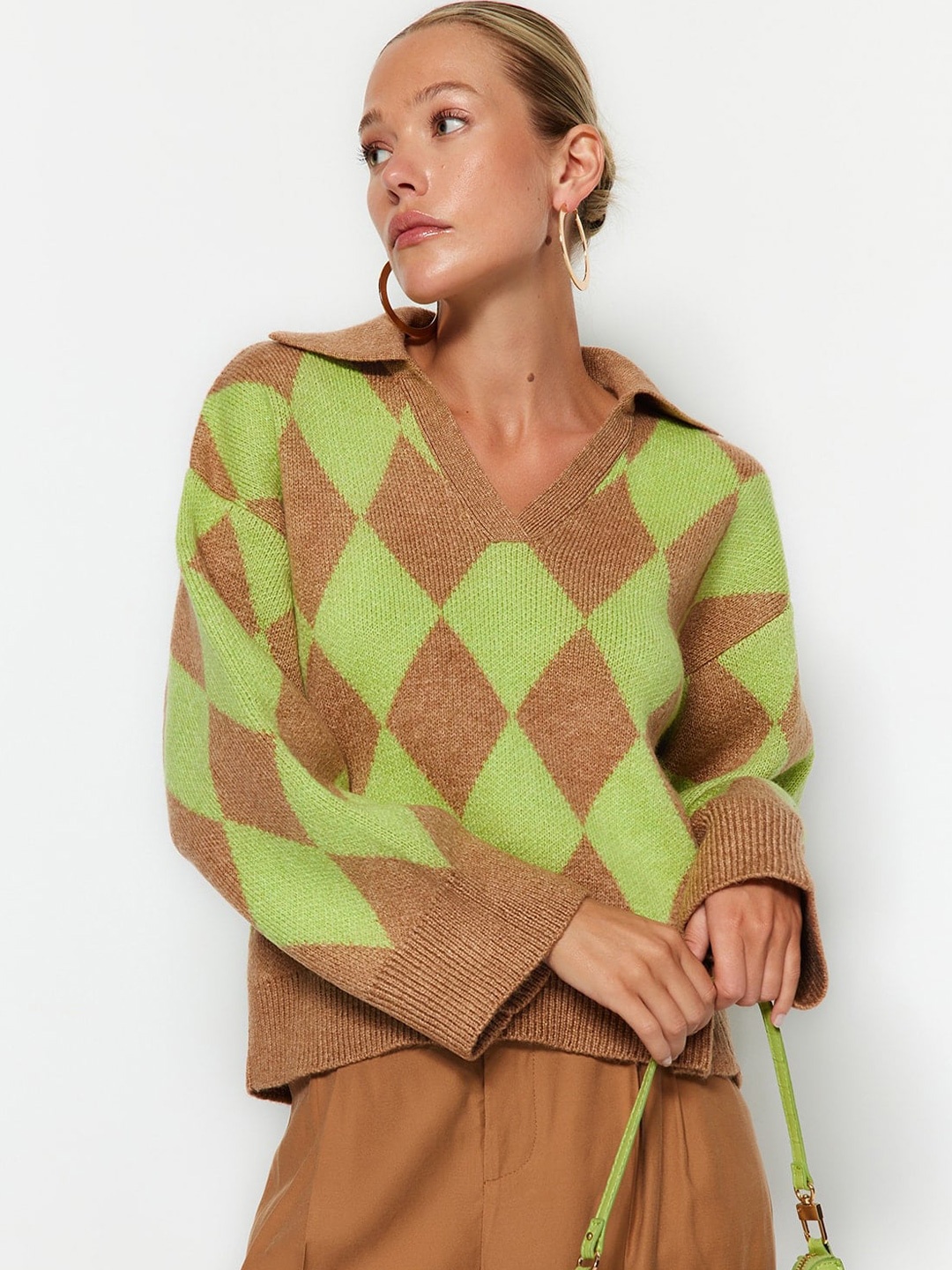 

Trendyol Geometric Self Design Pullover, Brown