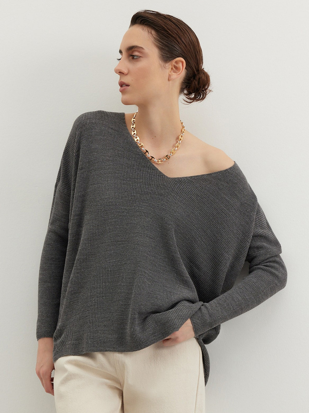 

Trendyol V-Neck Pullover Sweater, Grey