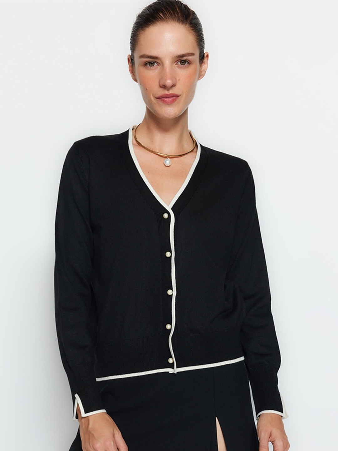 

Trendyol V-Neck Ribbed Cardigan, Black