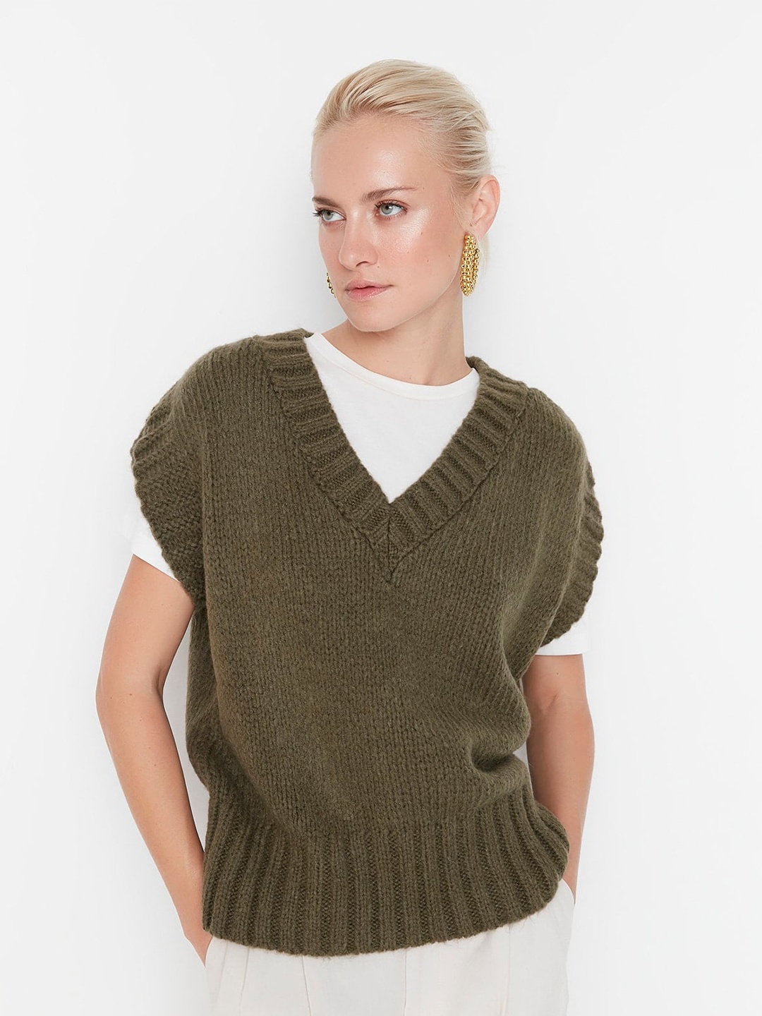 

Trendyol Cable Knit V-Neck Sweater Vest, Khaki