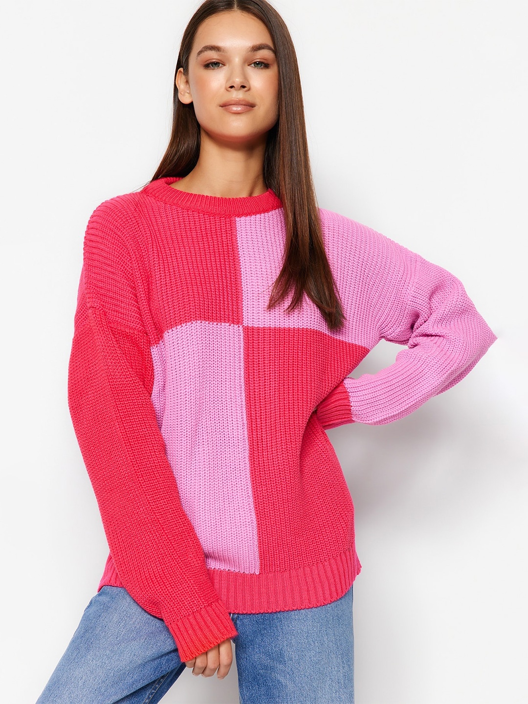 

Trendyol Colourblocked Round Neck Drop Shoulder Sleeves Pullover Sweaters, Coral