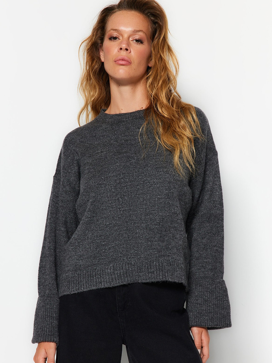 

Trendyol Round Neck Pullover, Grey
