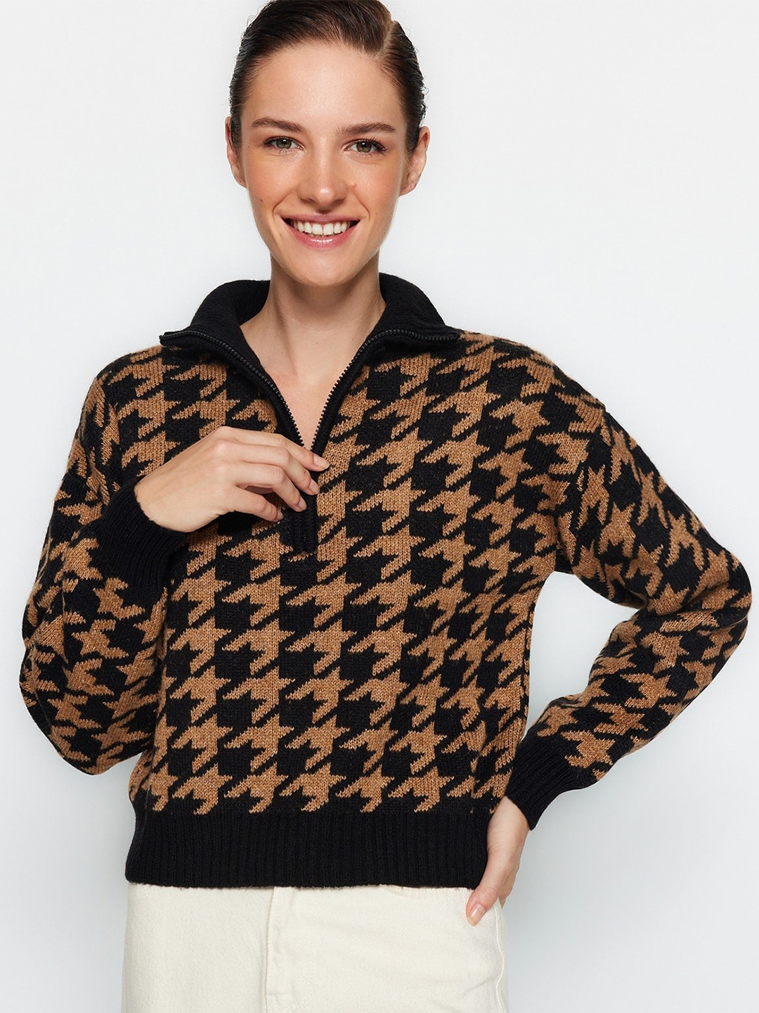 

Trendyol Stand Collar Self Design Pullover, Brown