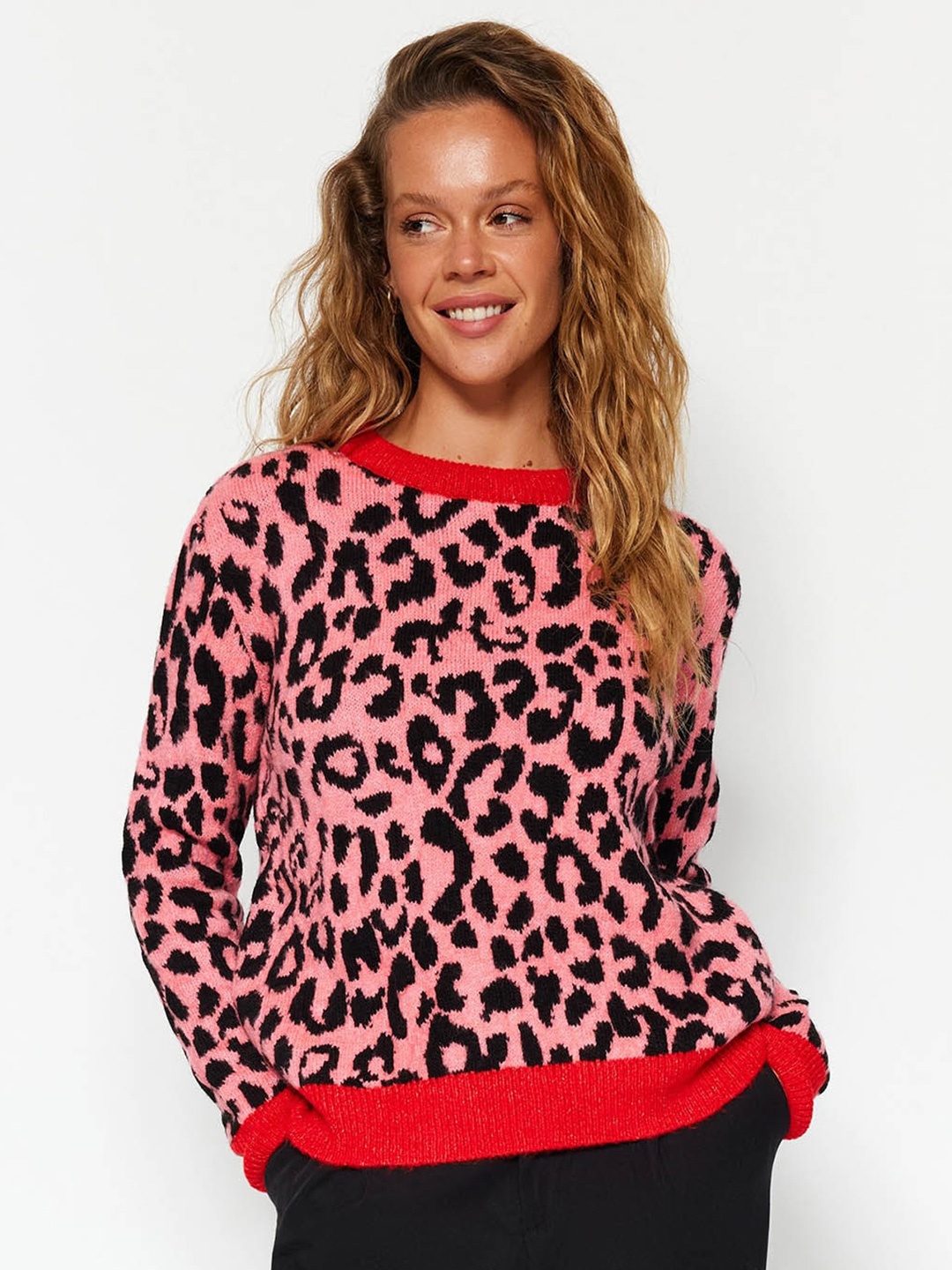 

Trendyol Animal Self Design Acrylic Pullover, Pink