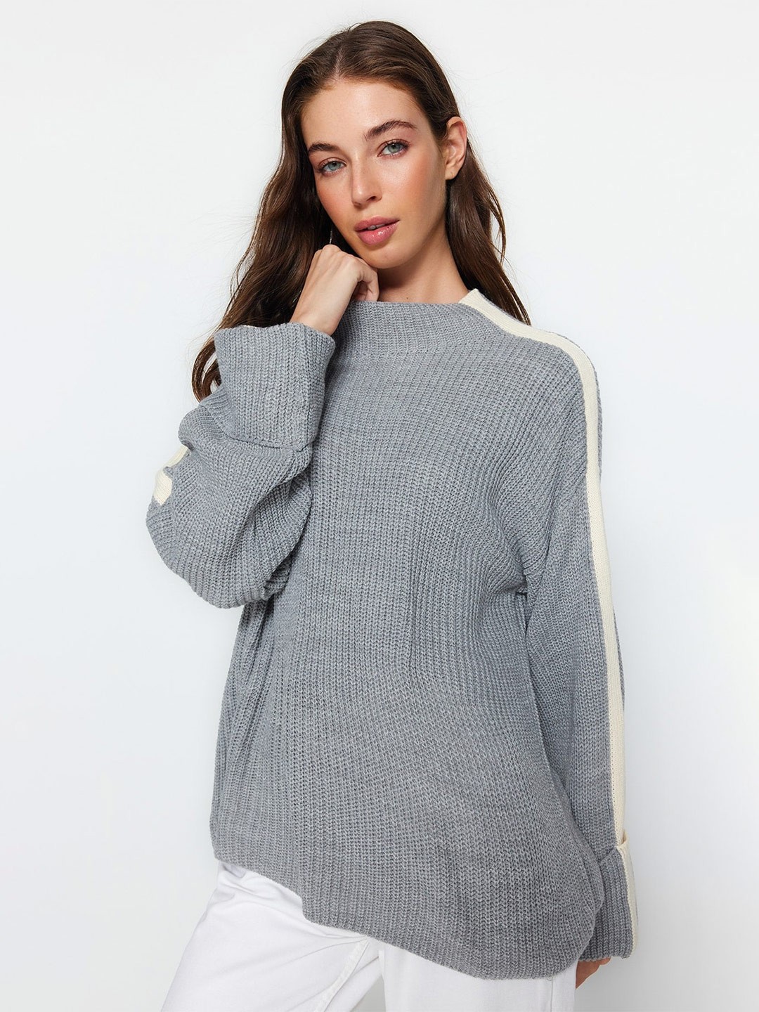 

Trendyol Self Design Cable Knit Acrylic Pullover, Grey