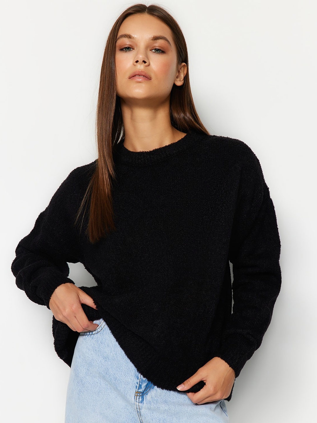 

Trendyol Knitted Round Neck Pullover, Black