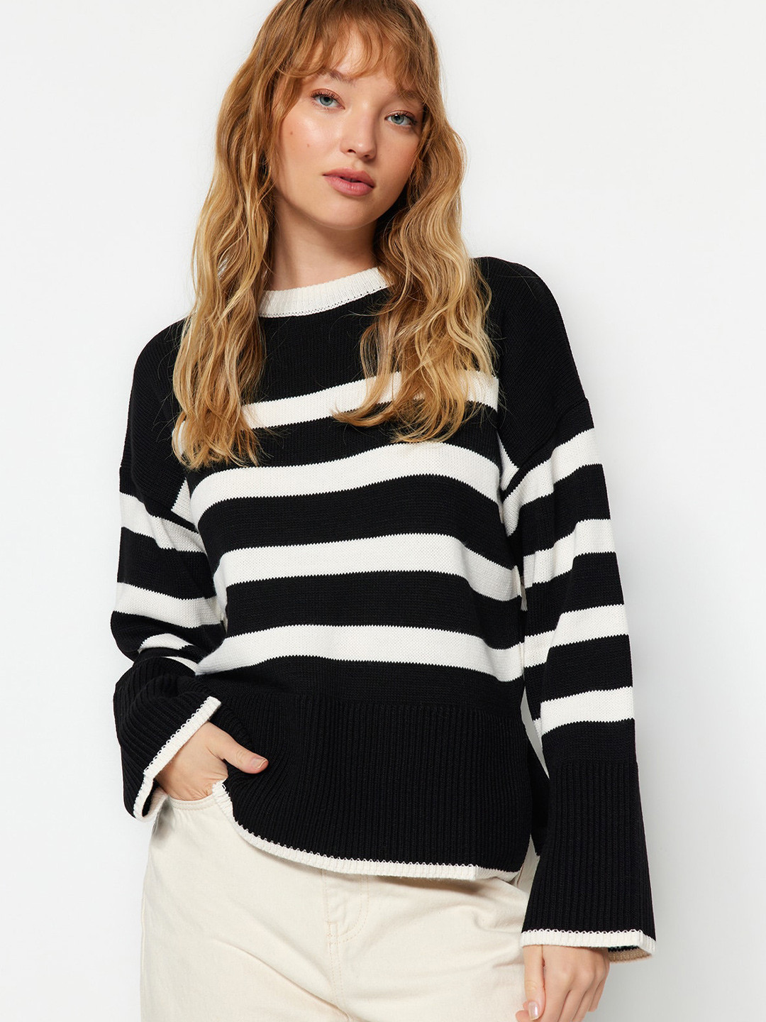 

Trendyol Striped Acrylic Pullover Sweaters, Black