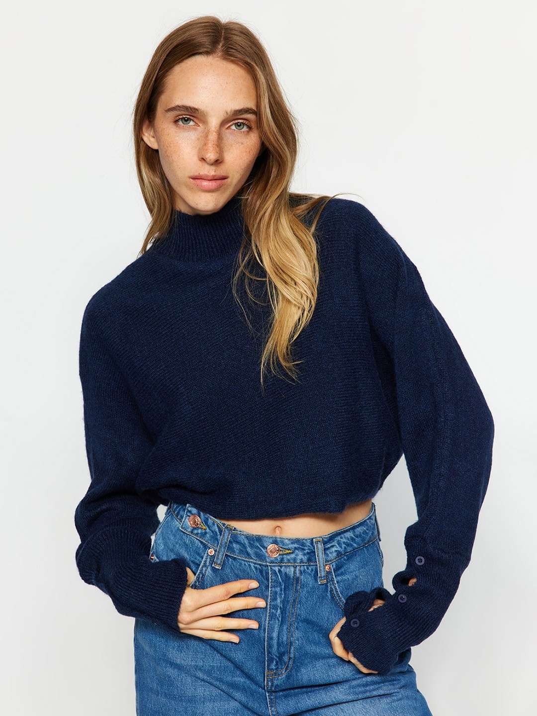 

Trendyol Turtle Neck Crop Pullover, Navy blue
