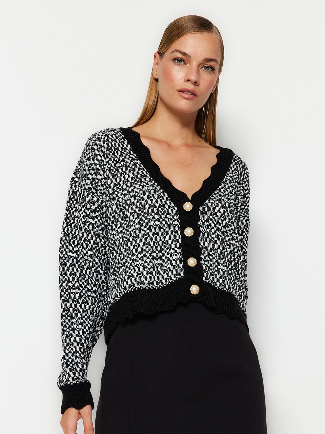 

Trendyol Self Design Acrylic Crop Cardigan, Black