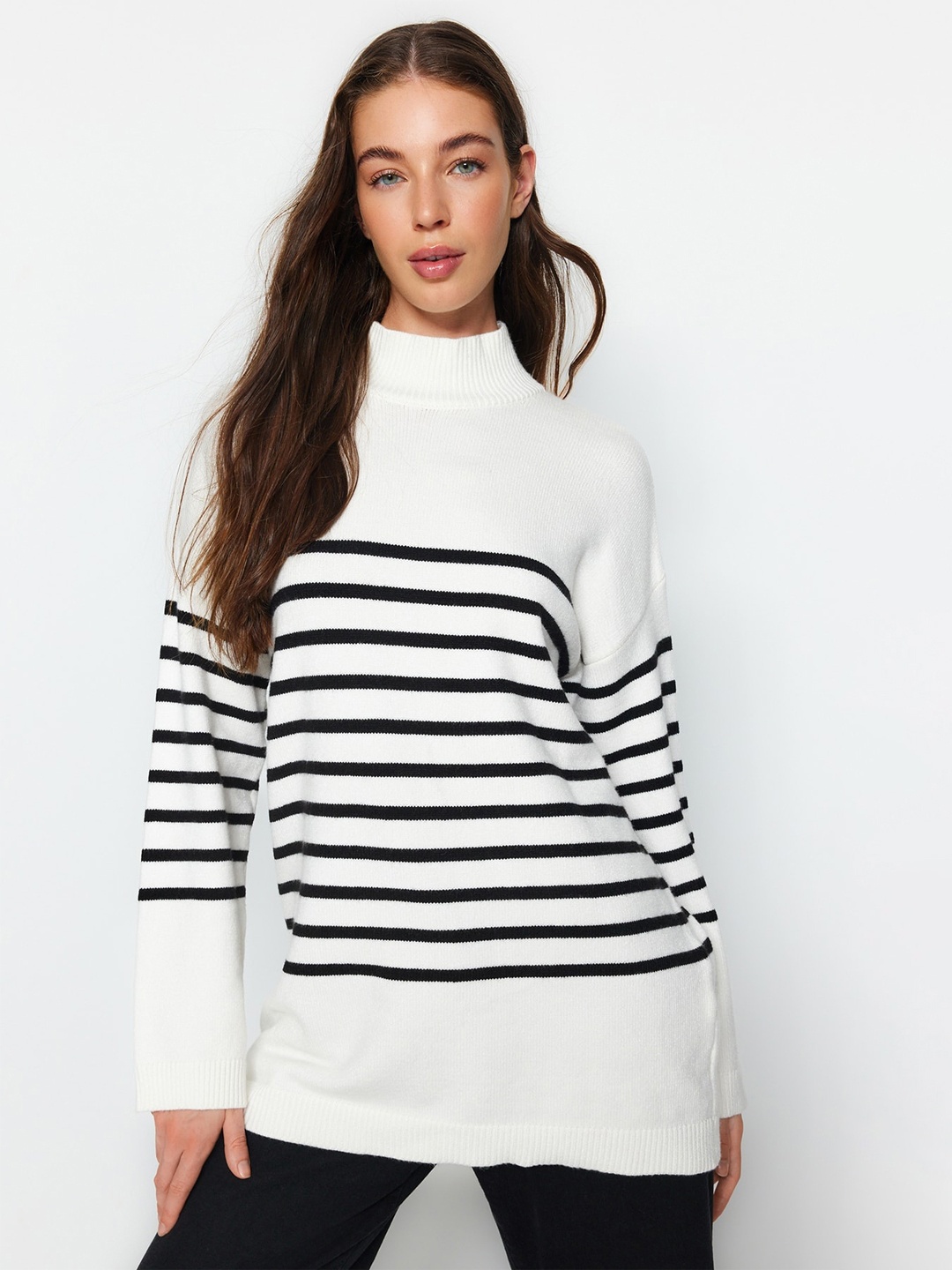 

Trendyol Striped High Neck Pullover, White