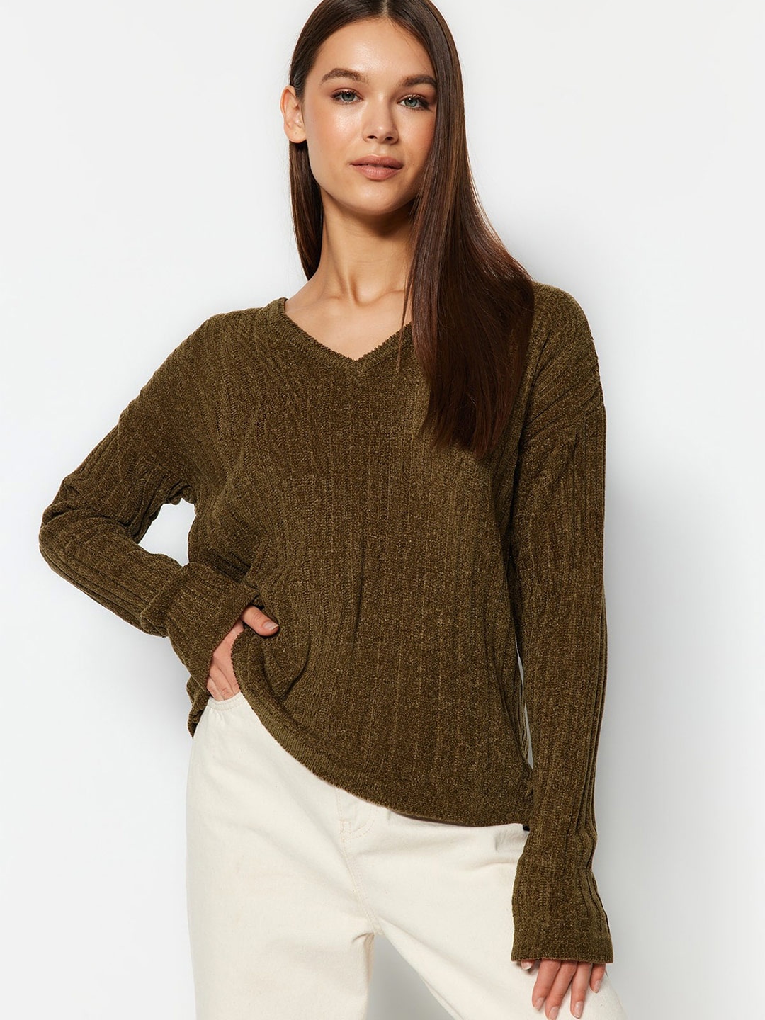 

Trendyol V-Neck Acrylic Pullover, Olive