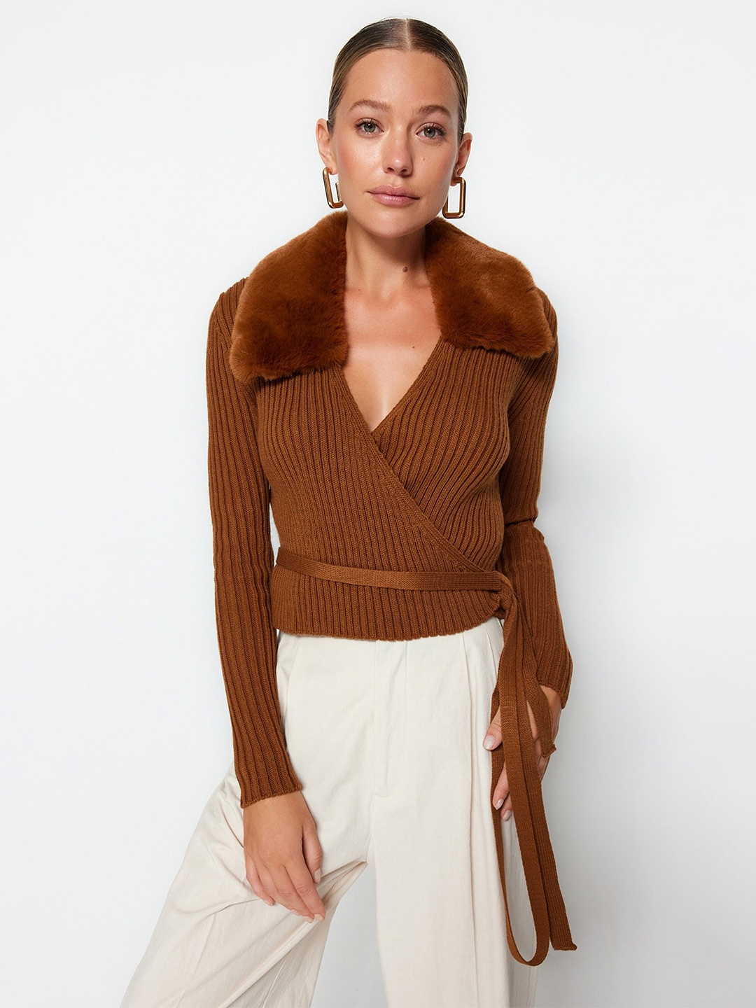 

Trendyol Tie Up Ribbed Acrylic Pullover, Brown