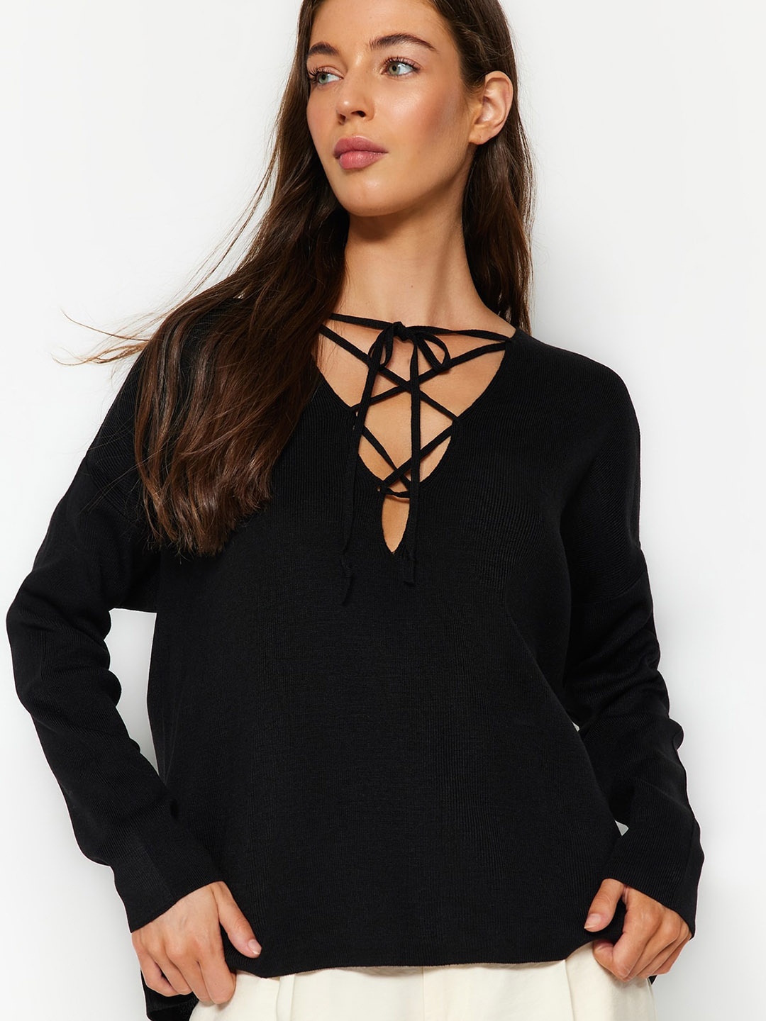 

Trendyol Ribbed Tie-Up Neck Pullover Sweaters, Black
