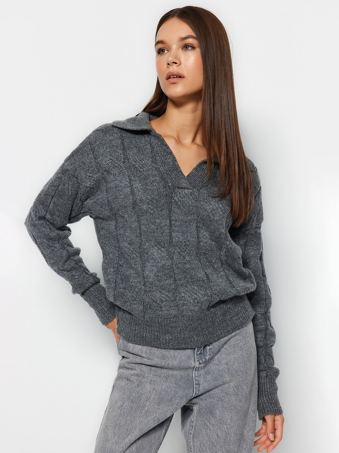

Trendyol Ribbed Acrylic Spread Collar Pullover Sweaters, Grey