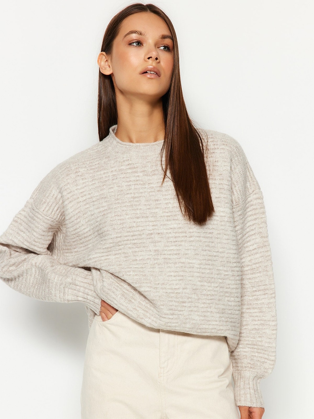 

Trendyol Round Neck Pullover Sweater, Grey