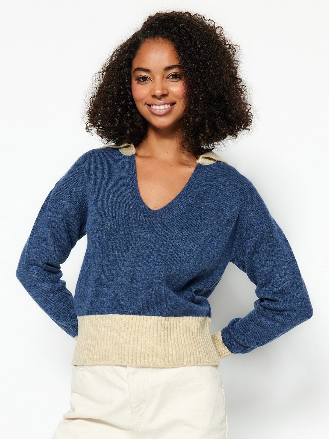 

Trendyol shirt Collar Acrylic Pullover, Navy blue