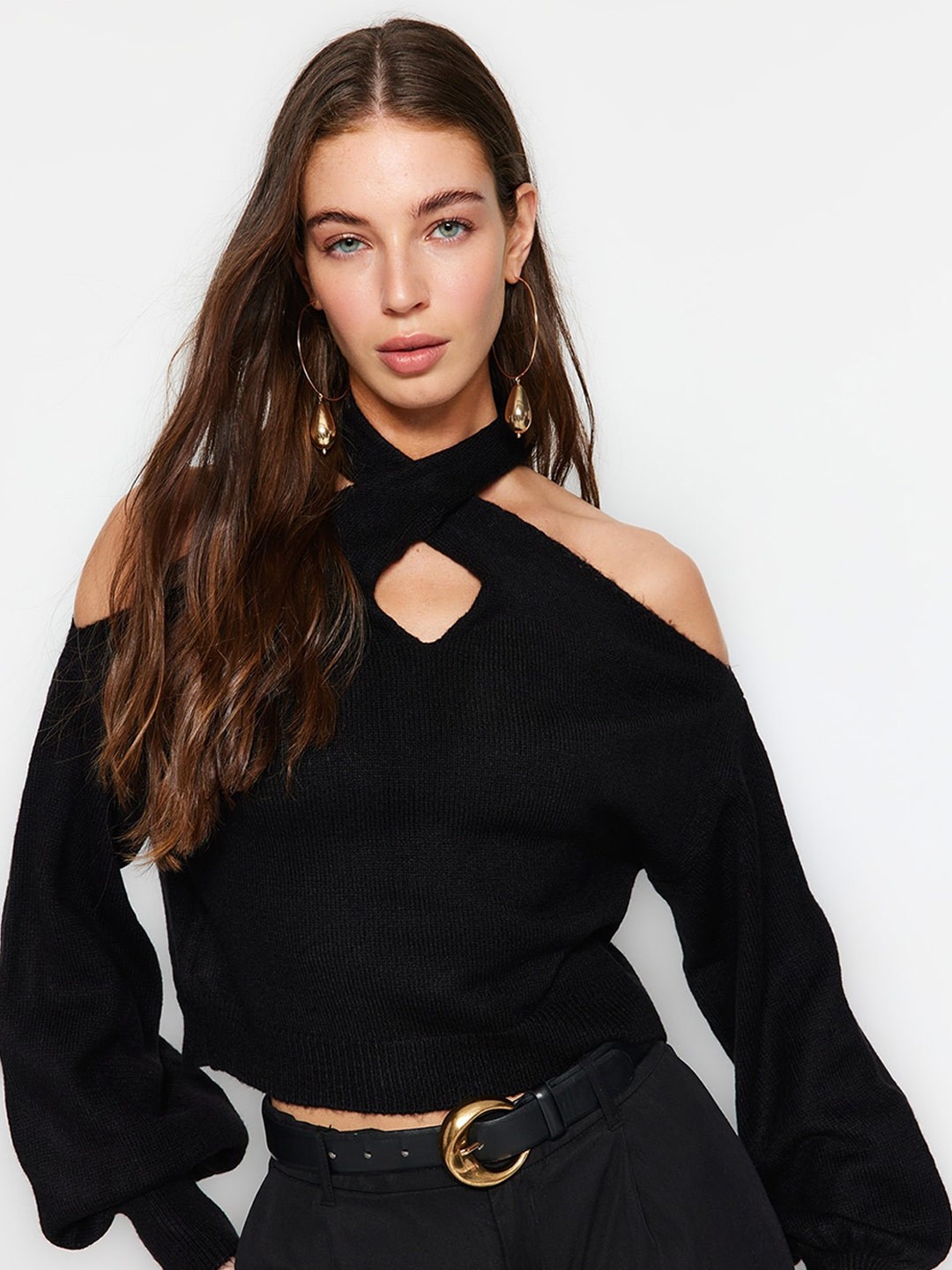 

Trendyol Cold-Shoulder Pullover Sweater, Black