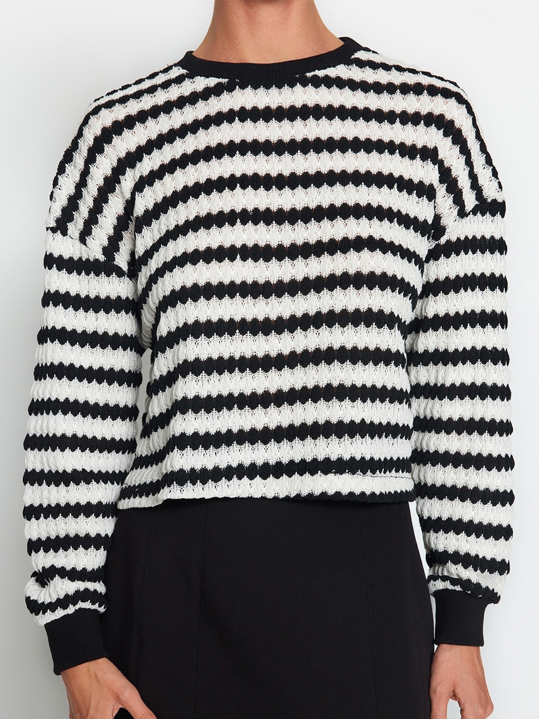 

Trendyol Striped Round Neck Pullover, Black