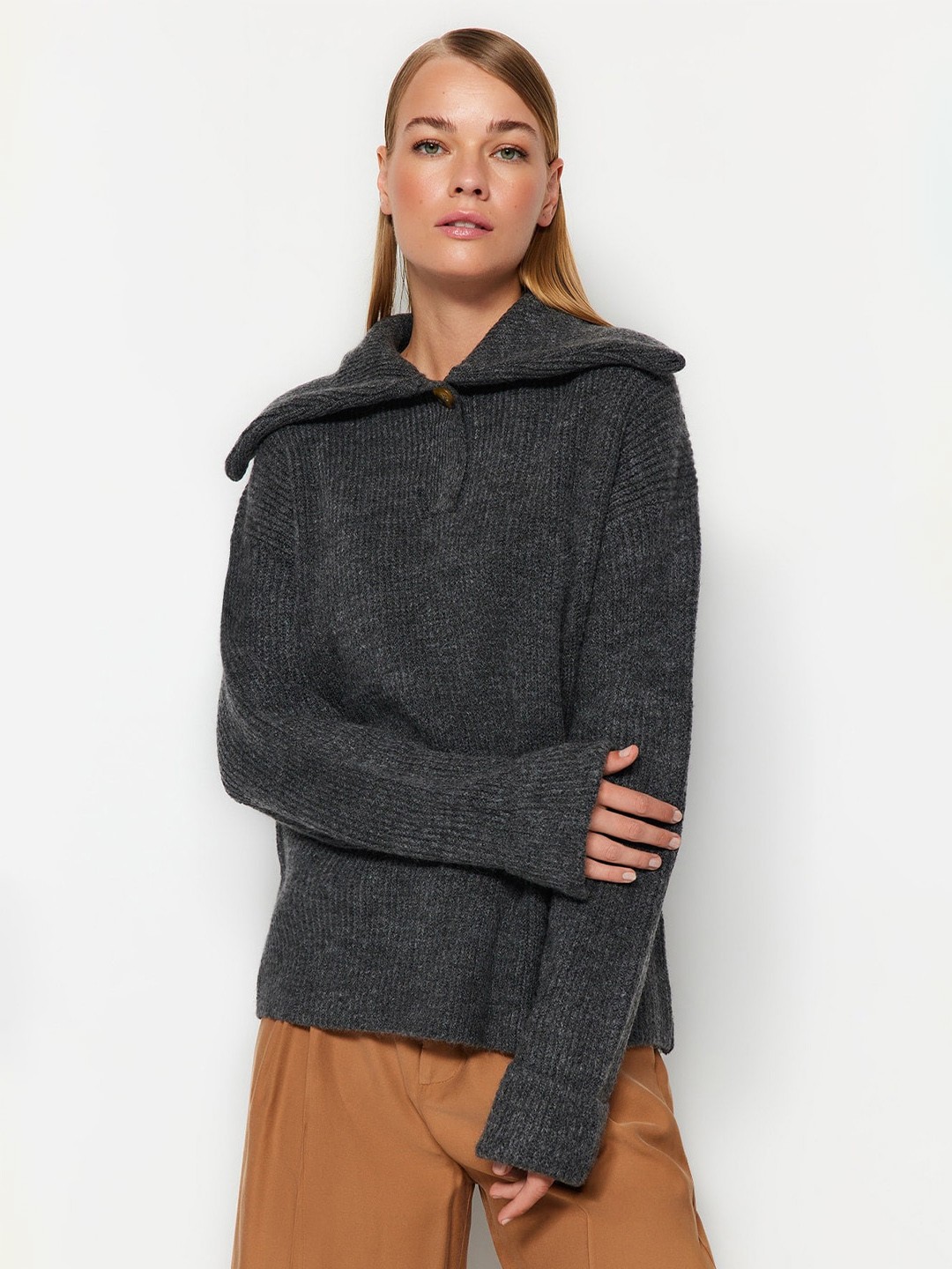 

Trendyol Above the Keyboard Collar Pullover, Grey