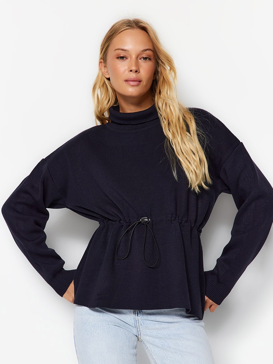 

Trendyol Turtle Neck Drop Shoulder Sleeves Pullover, Navy blue