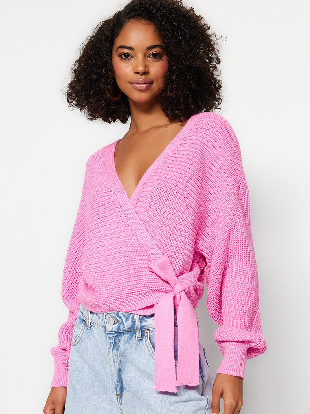 

Trendyol Tie-Up Detail V-Neck Acrylic Cardigan Sweater, Pink