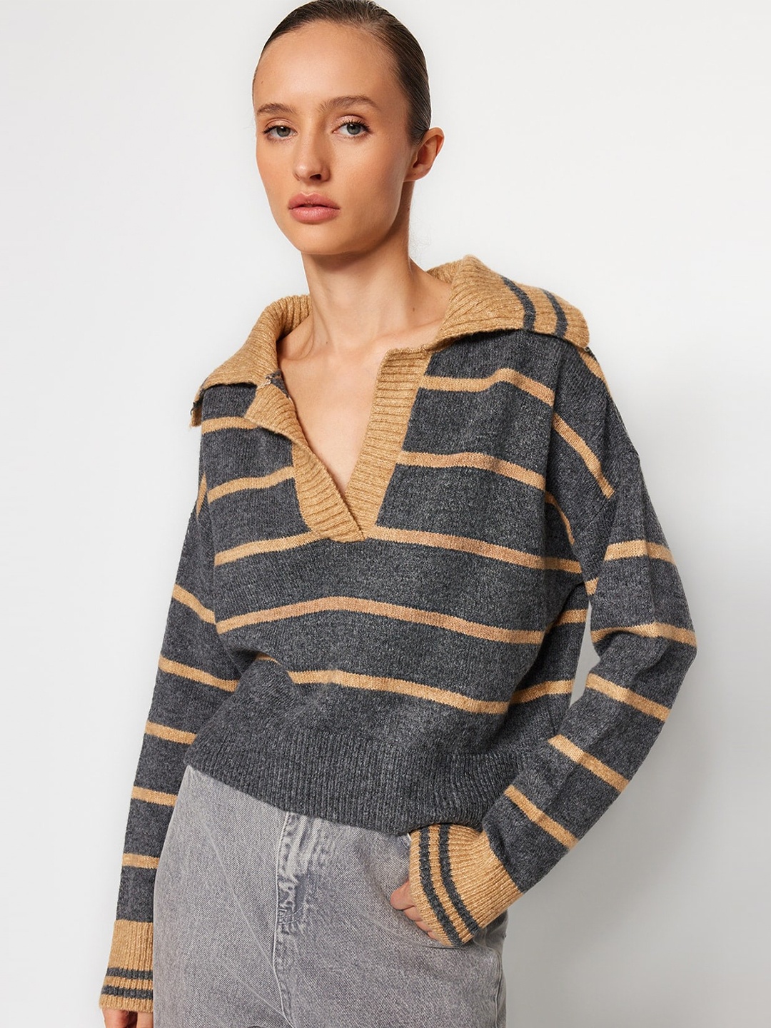

Trendyol Horizontal Striped Peter Pan Collar Pullover, Grey