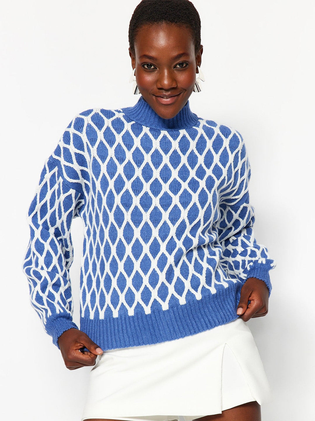 

Trendyol Self Design Pullover Sweater, Blue