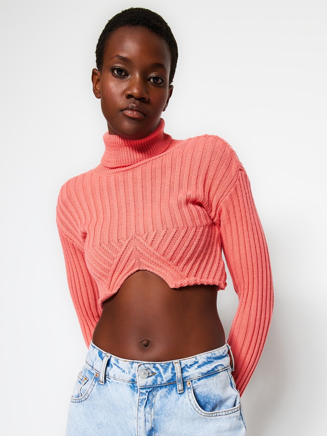 

Trendyol Turtle Neck Cable Knit Acrylic Crop Sweater, Pink