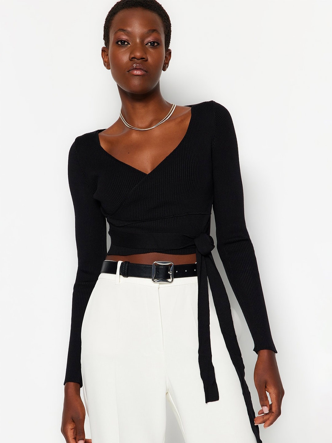 

Trendyol Waist Tie-Ups Detail V-Neck Long Sleeves Fitted Casual Crop Top, Black
