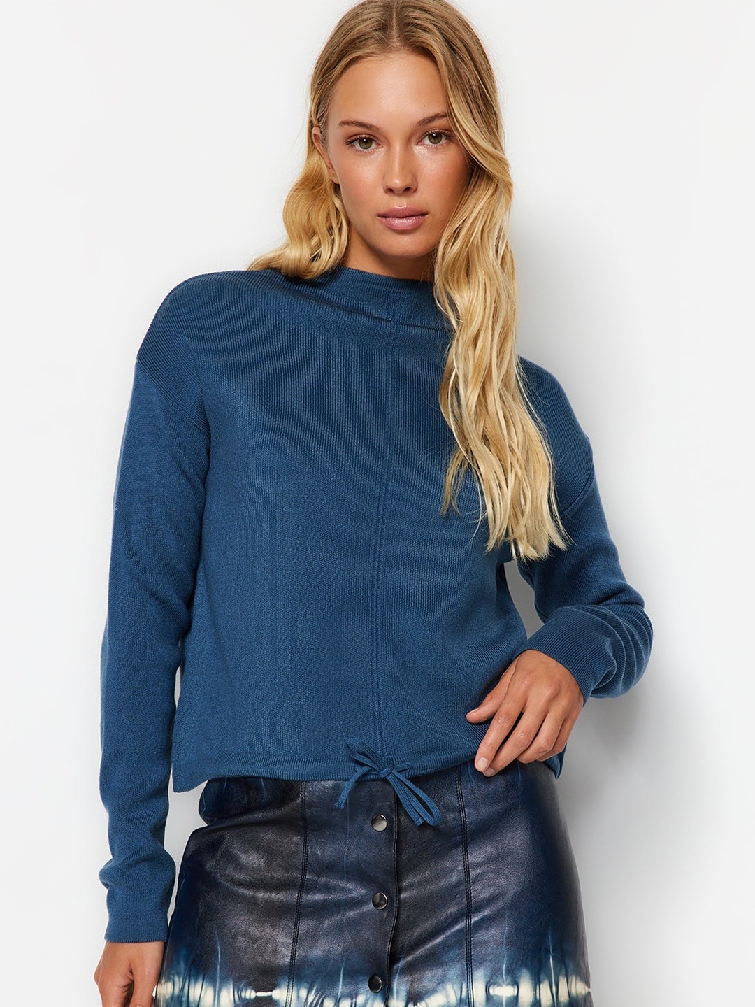 

Trendyol Ribbed Acrylic Pullover, Blue