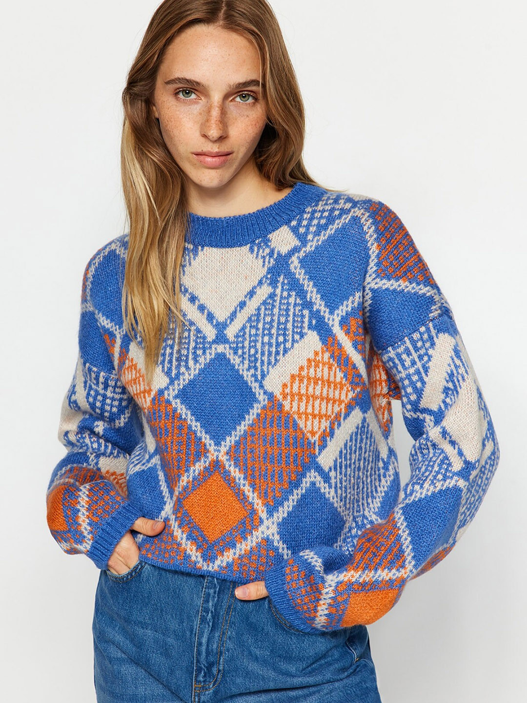

Trendyol Geometric Self Design Round Neck Pullover Sweaters, Blue