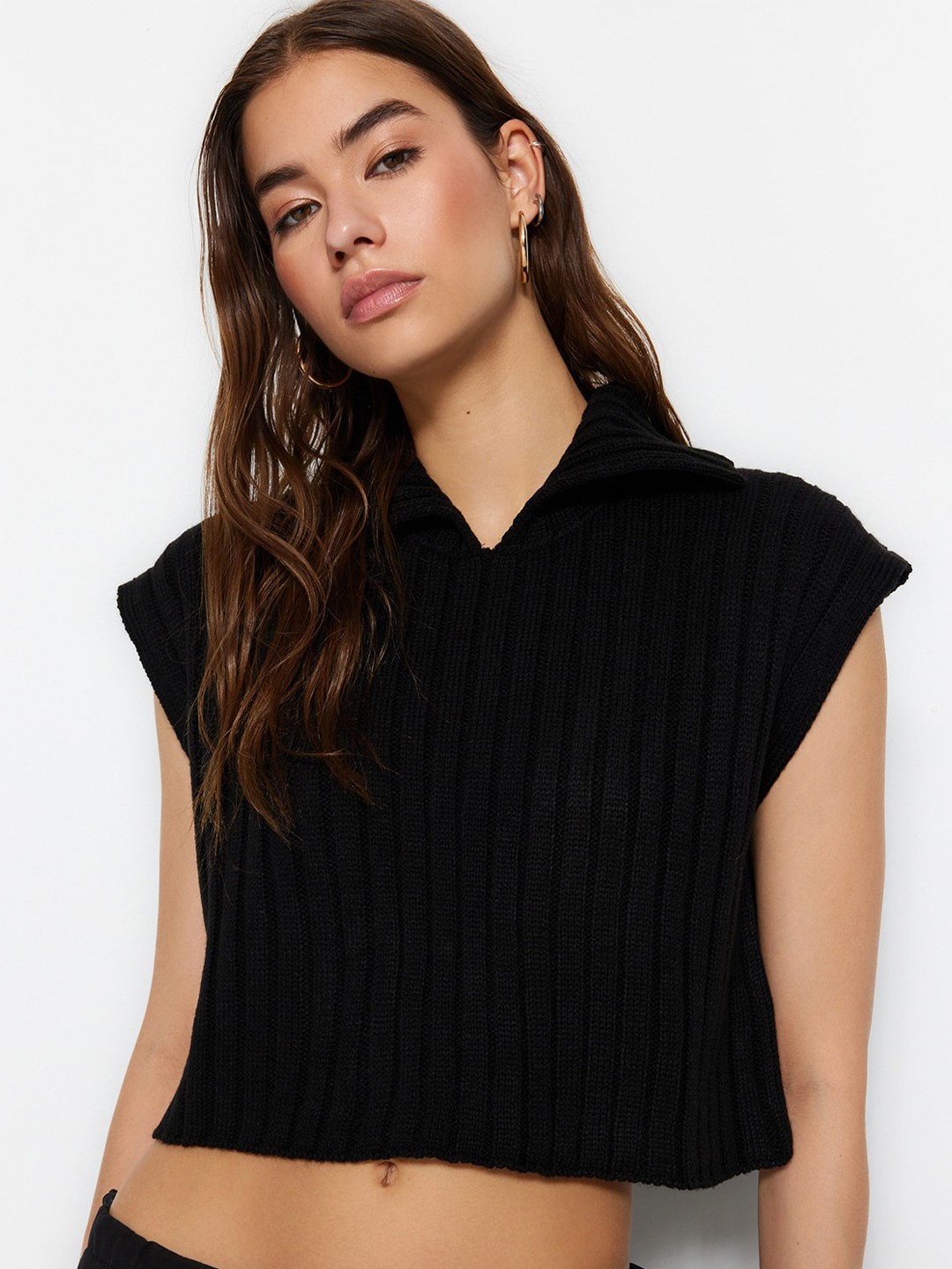 

Trendyol Ribbed Shirt Collar Crop Acrylic Pullover Sweater, Black