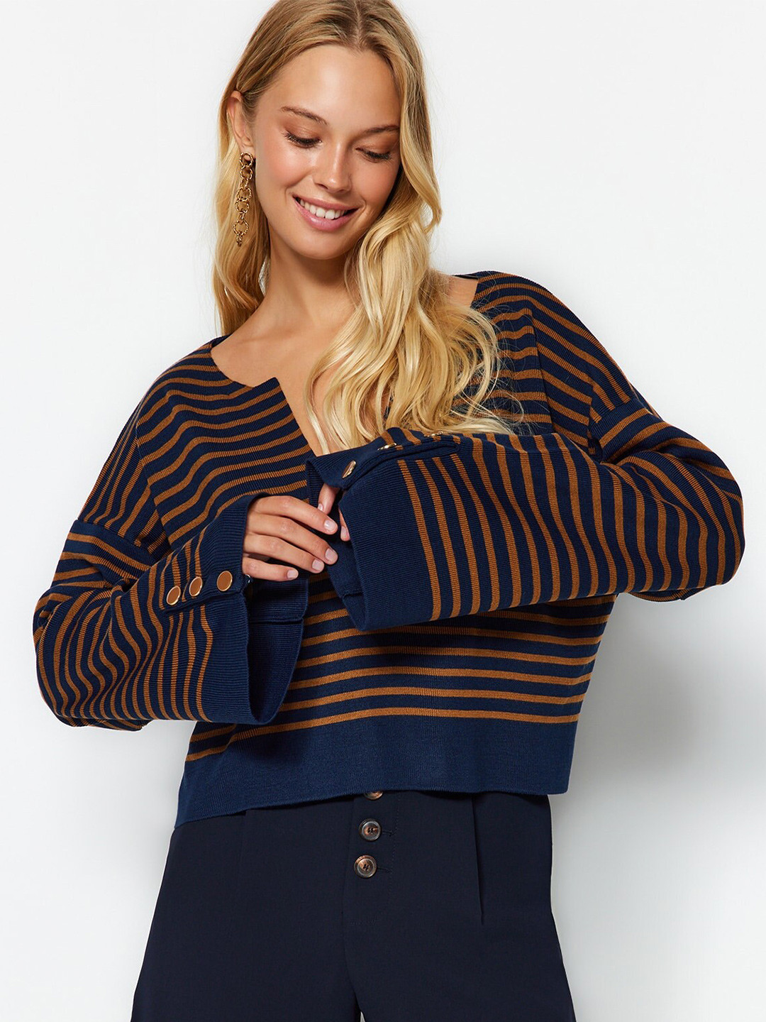 

Trendyol Striped V-Neck Acrylic Pullover, Brown