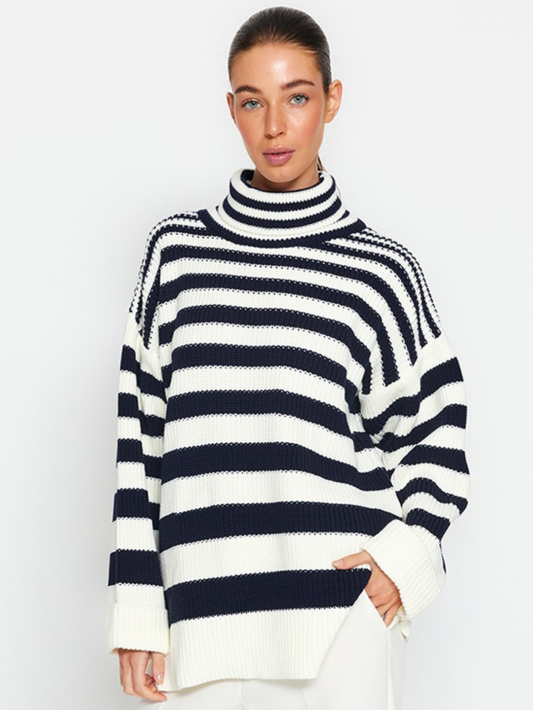 

Trendyol Striped Turtle Neck Long Sleeves Acrylic Pullover, Black