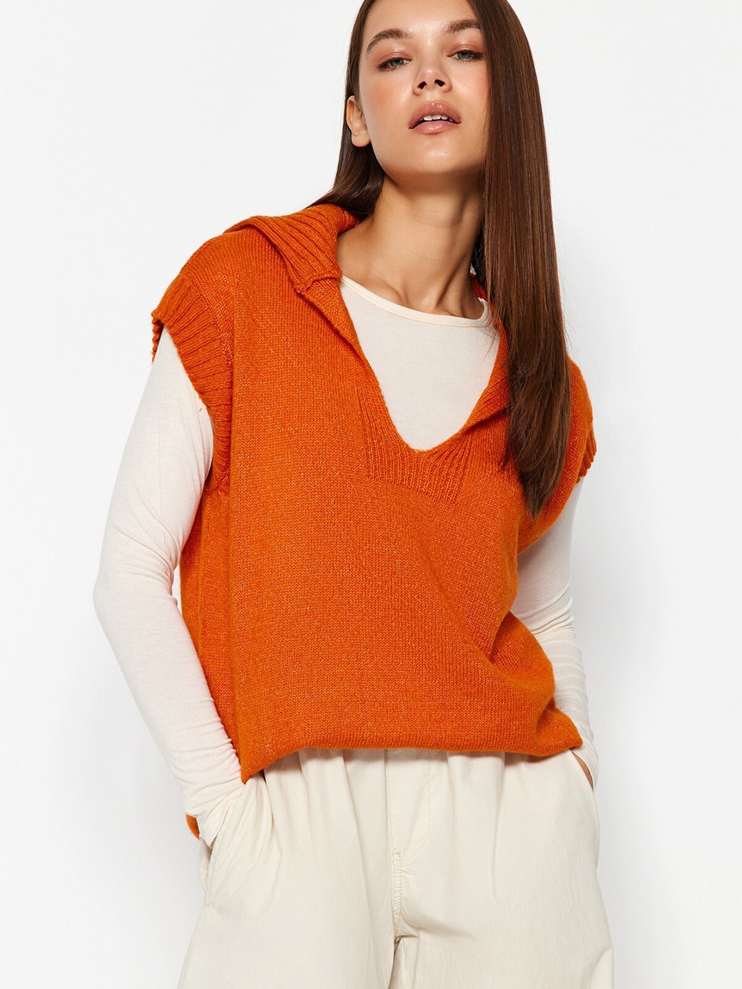 

Trendyol V-Neck Acrylic Pullover, Orange