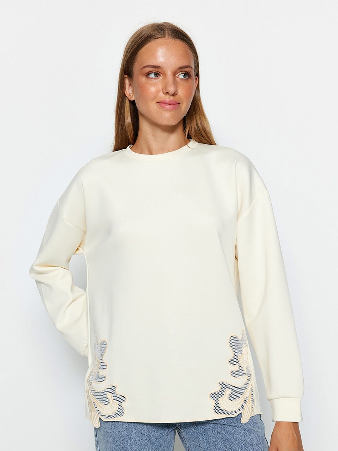 

Trendyol Round Neck Lace Inserts Pullover Sweatshirt, Cream