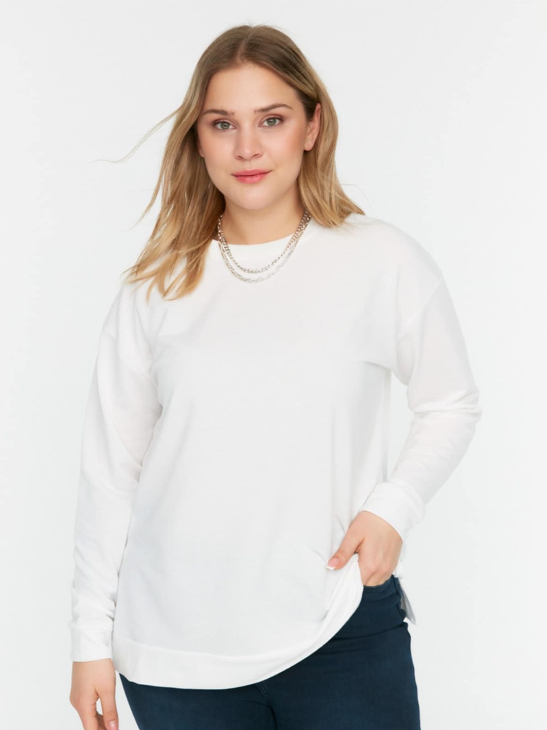 

Trendyol Drop Shoulder Sleeves Longline Sweatshirt, White