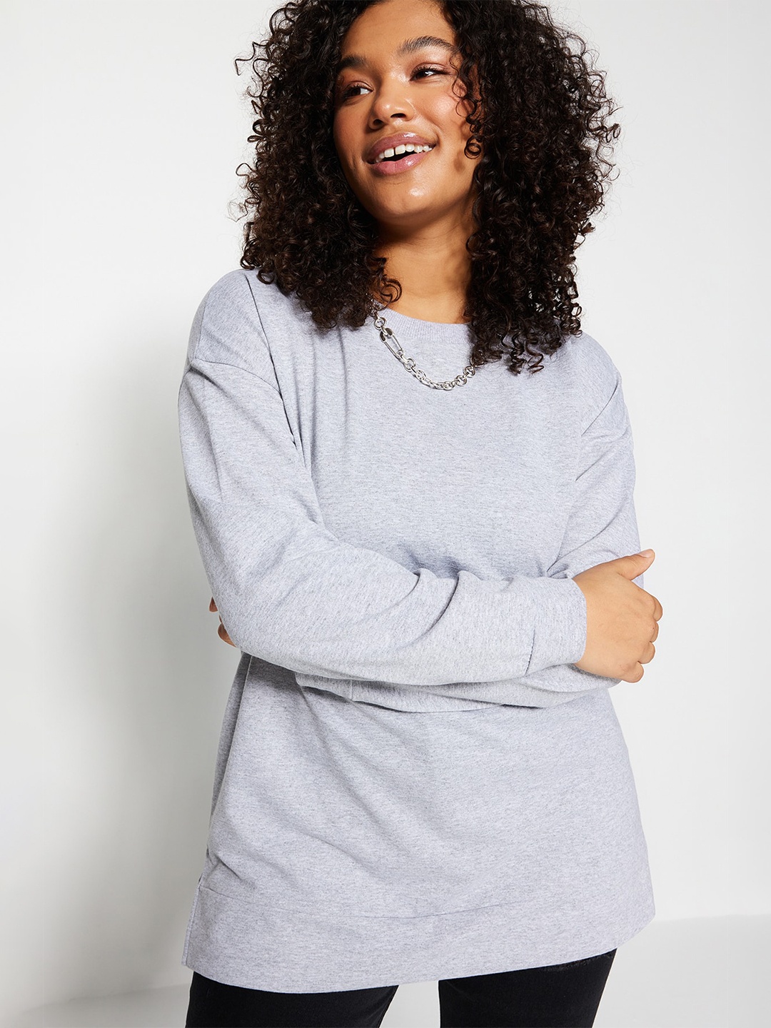 

Trendyol Round Neck Sweatshirt, Grey