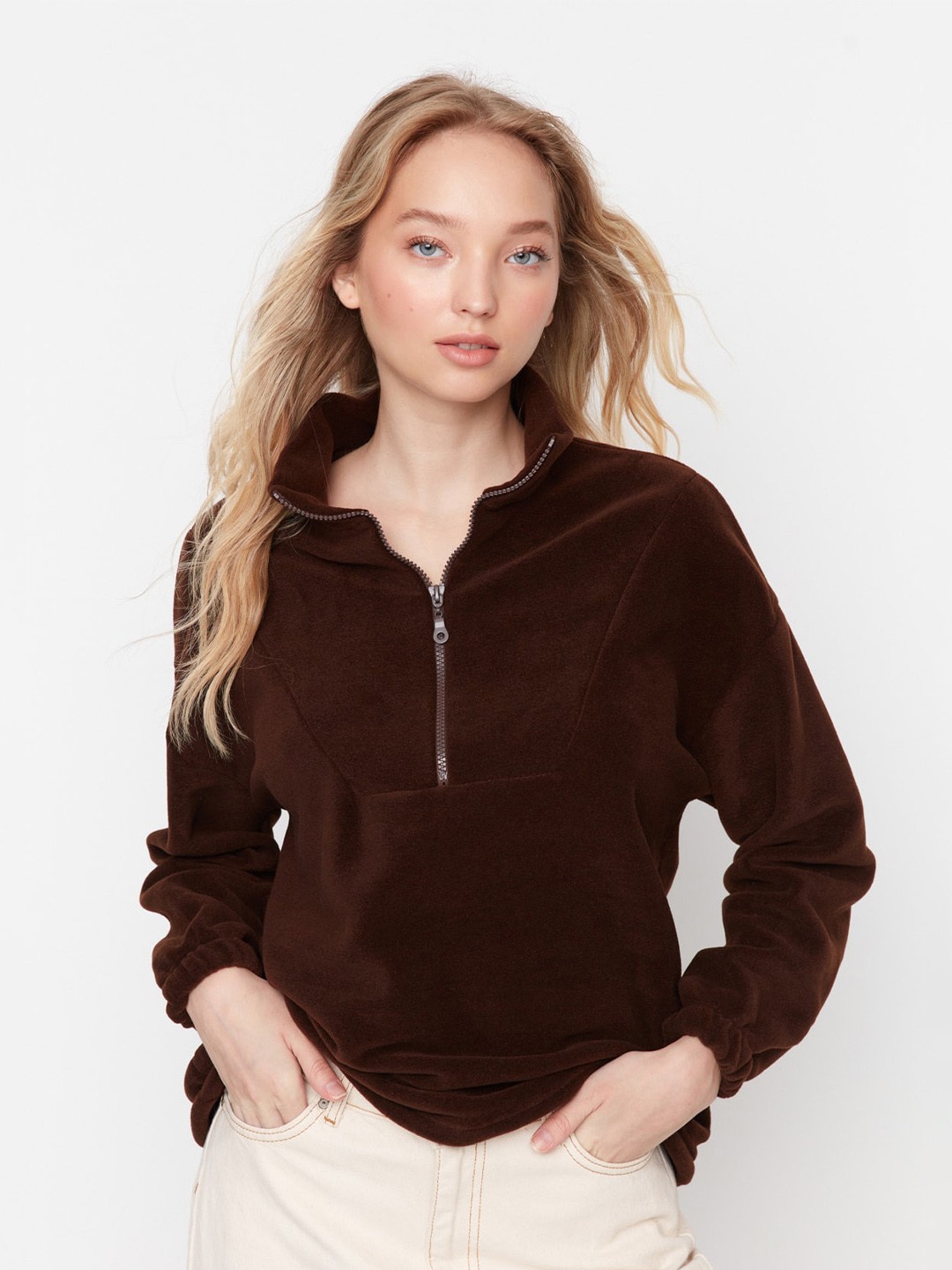 

Trendyol Long Sleeves Pullover, Brown