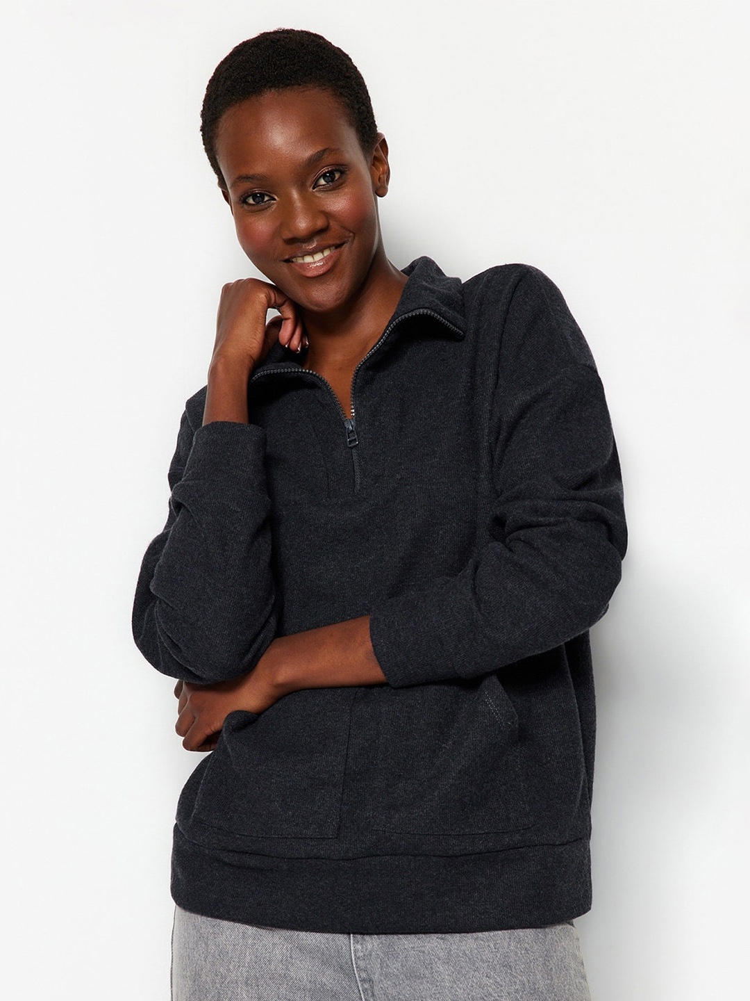 

Trendyol Mock Collar Long Sleeves Sweatshirt, Black